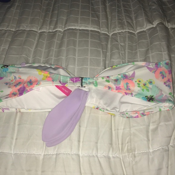 Victoria’s Secret Bikini Top Size Medium - Picture 2 of 3
